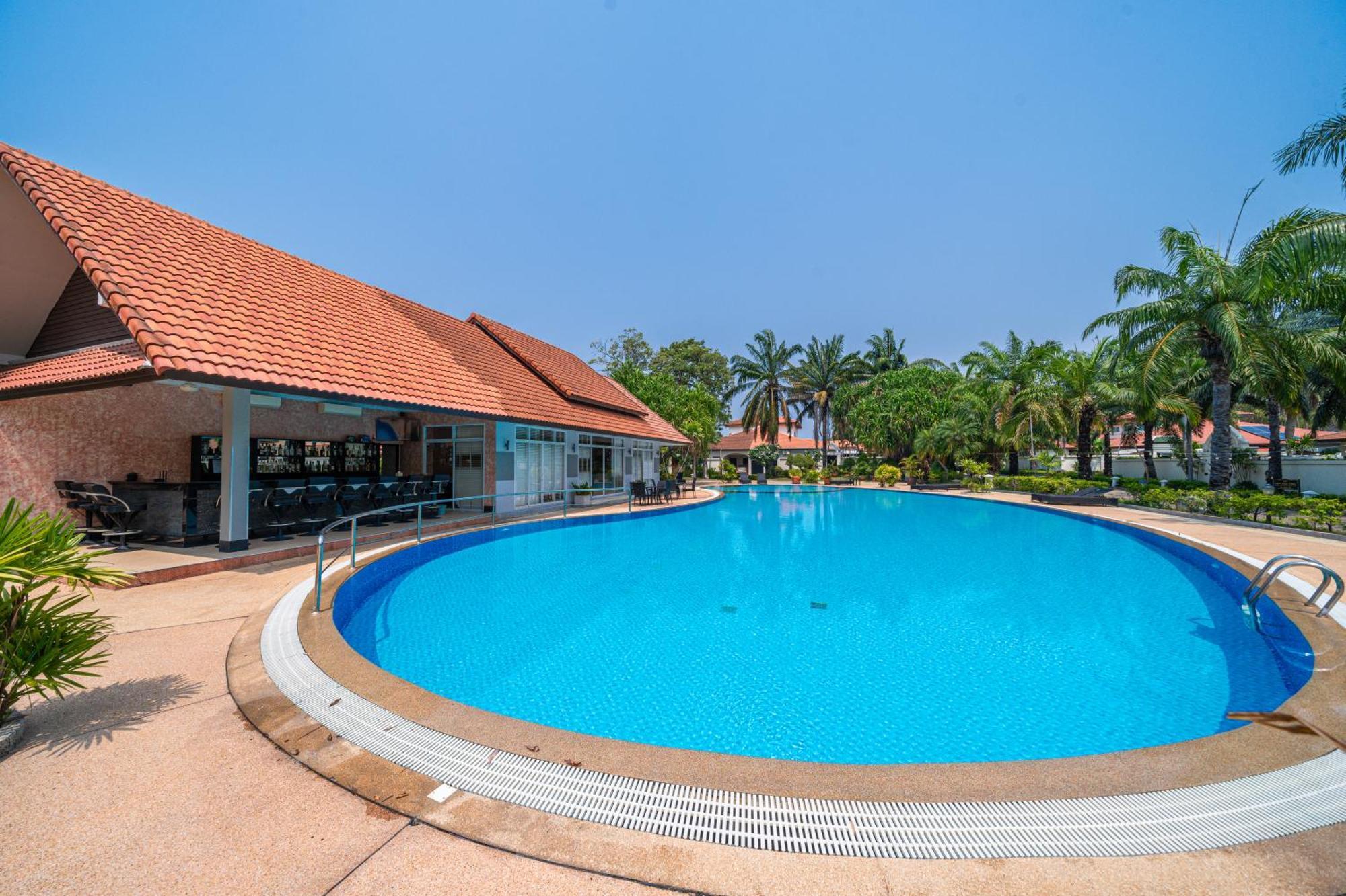 View Talay Longstay Pantai Jomtien Bagian luar foto