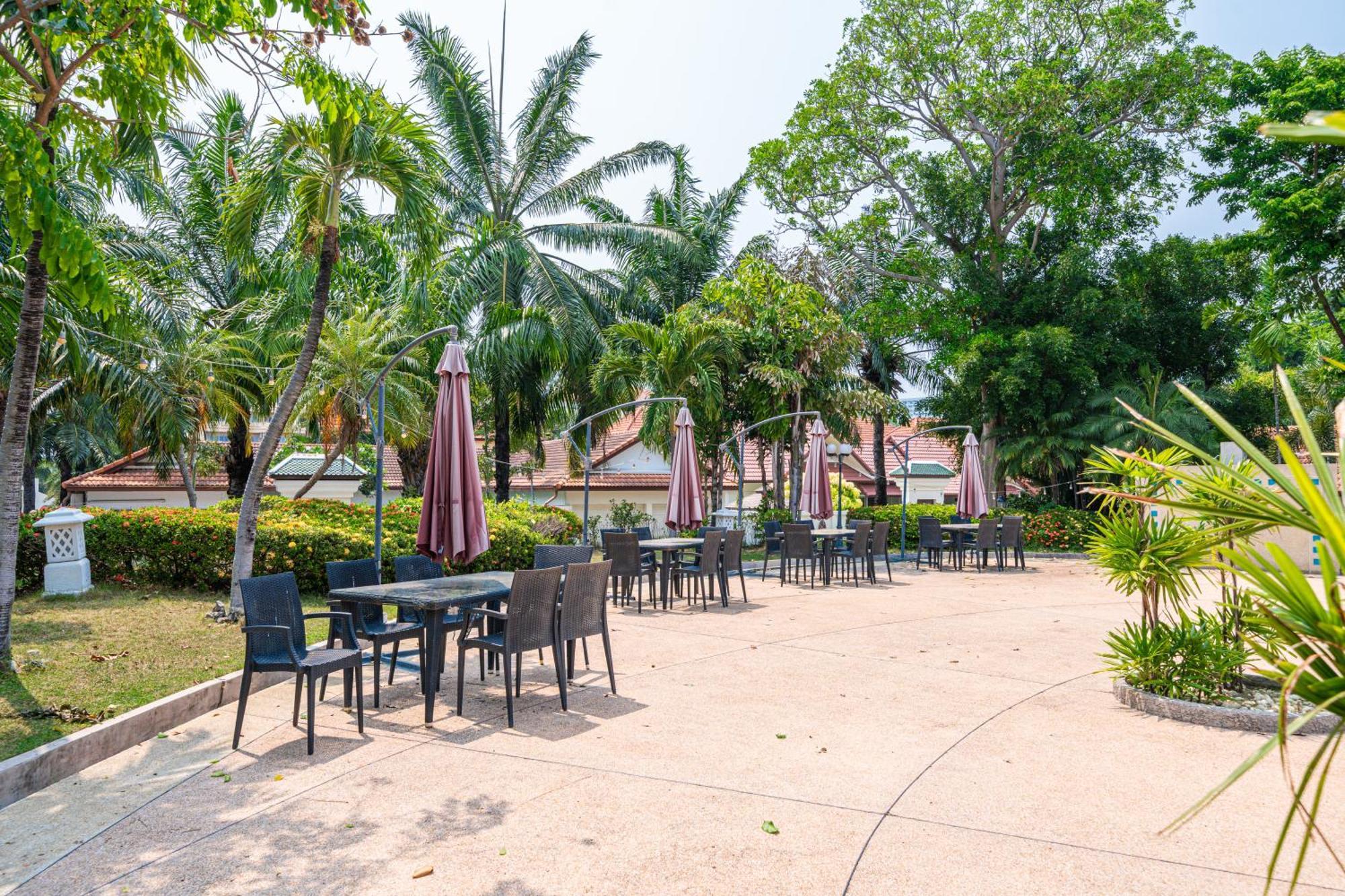 View Talay Longstay Pantai Jomtien Bagian luar foto